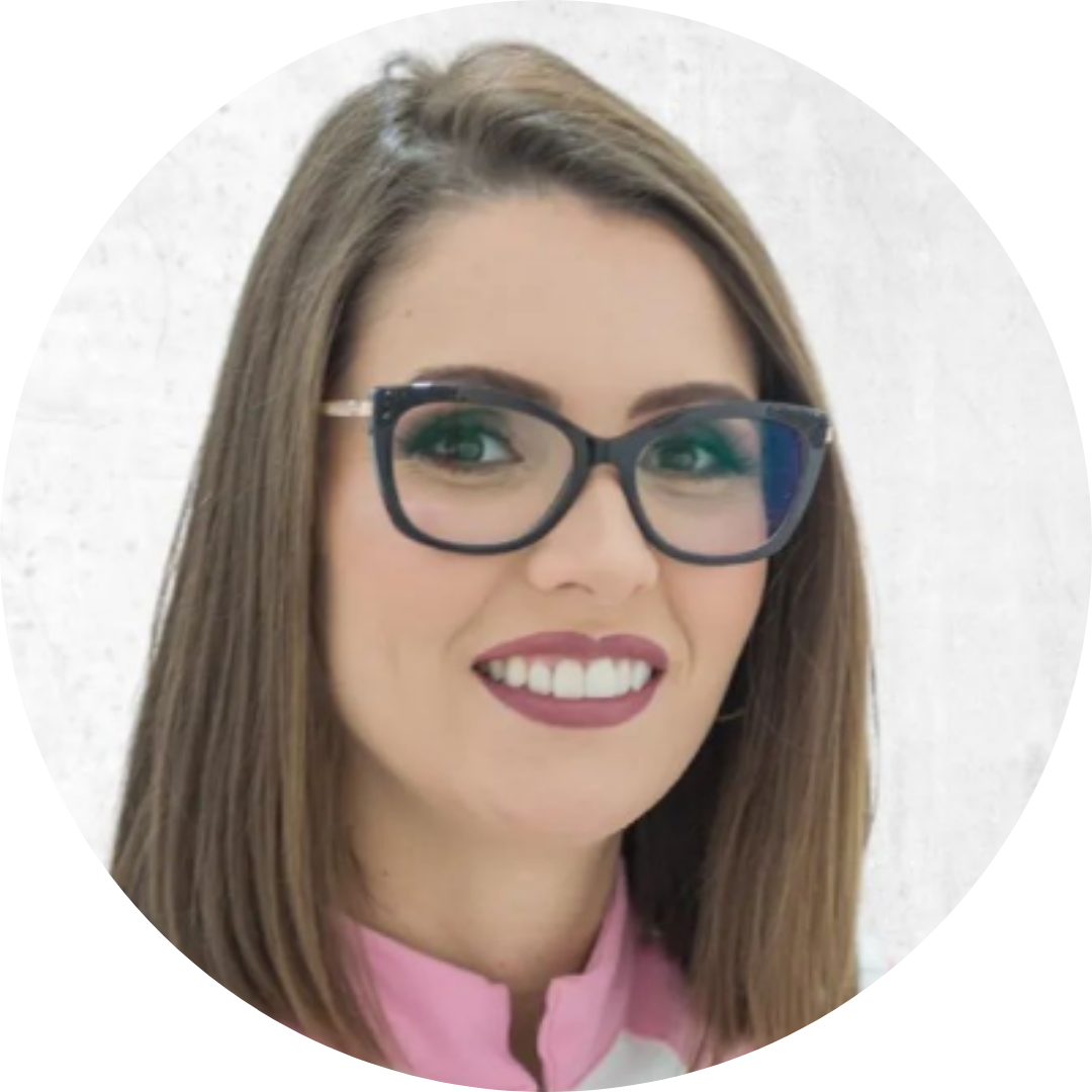 Profa. Dra. Pamila Tomaz